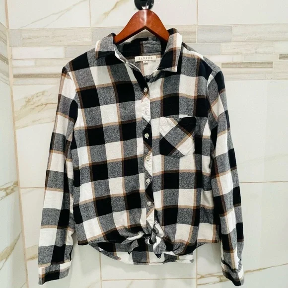 Harper Size medium Buffalo Plaid Button Up Tie Front Chest Pocket Flannel Shirt - Picture 2 of 8
